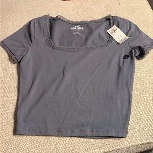 Hollister top